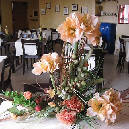 Hotel Italia Carmagnola Εξωτερικό φωτογραφία