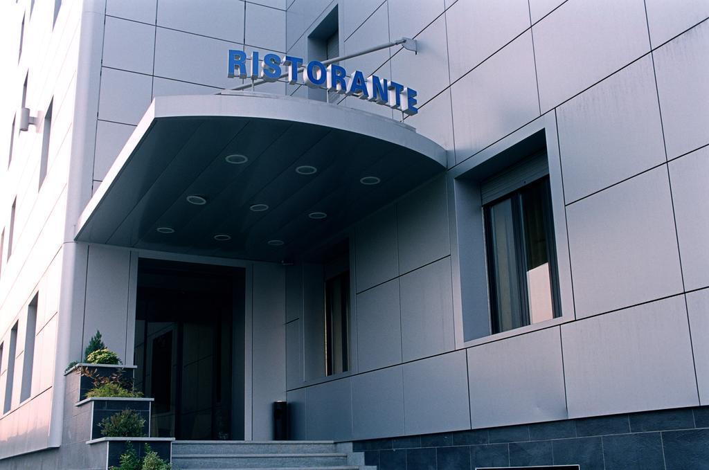 Hotel Italia Carmagnola Εξωτερικό φωτογραφία